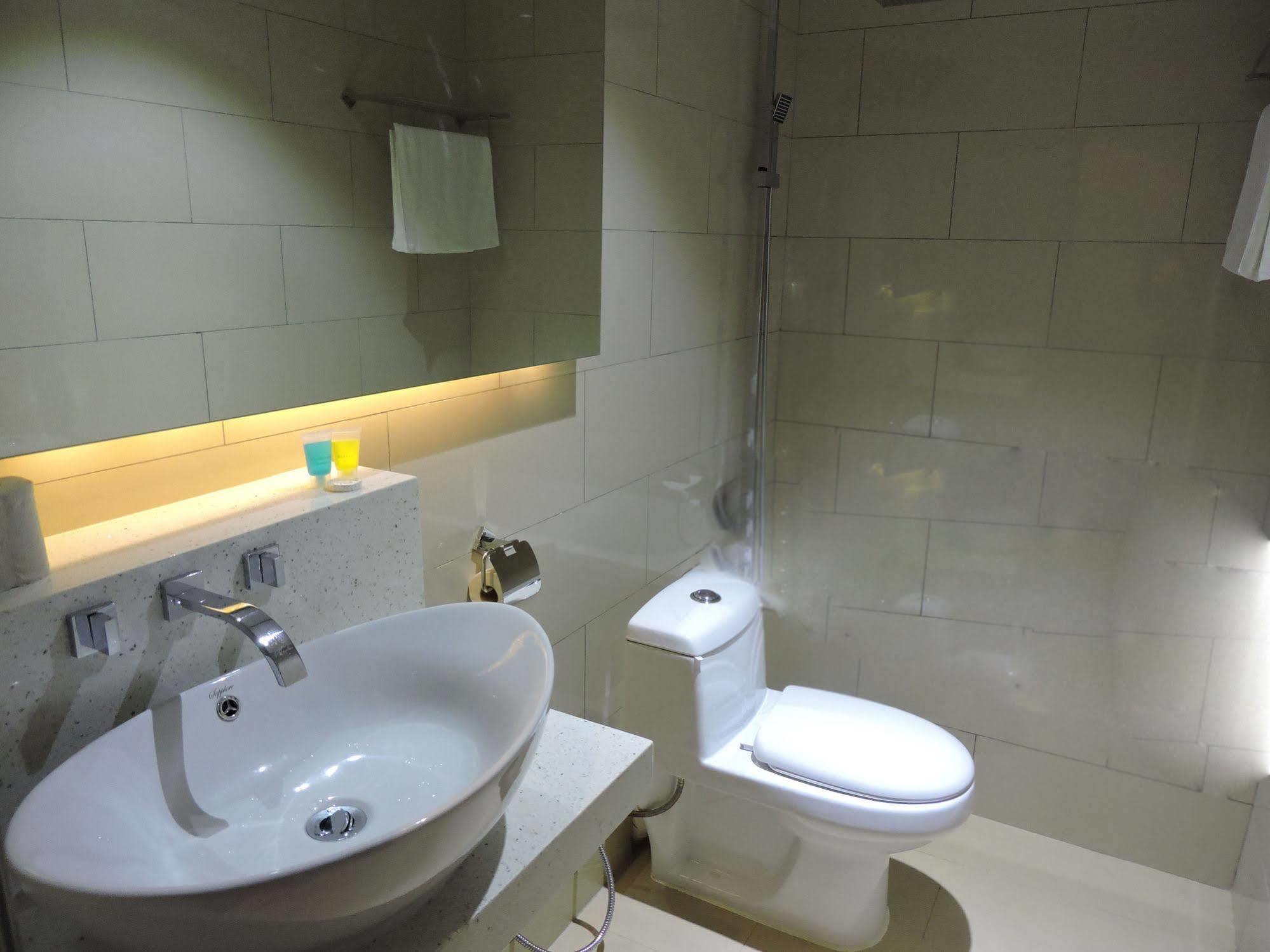 The Blanket Hotel Seberang Jaya Перай Екстериор снимка
